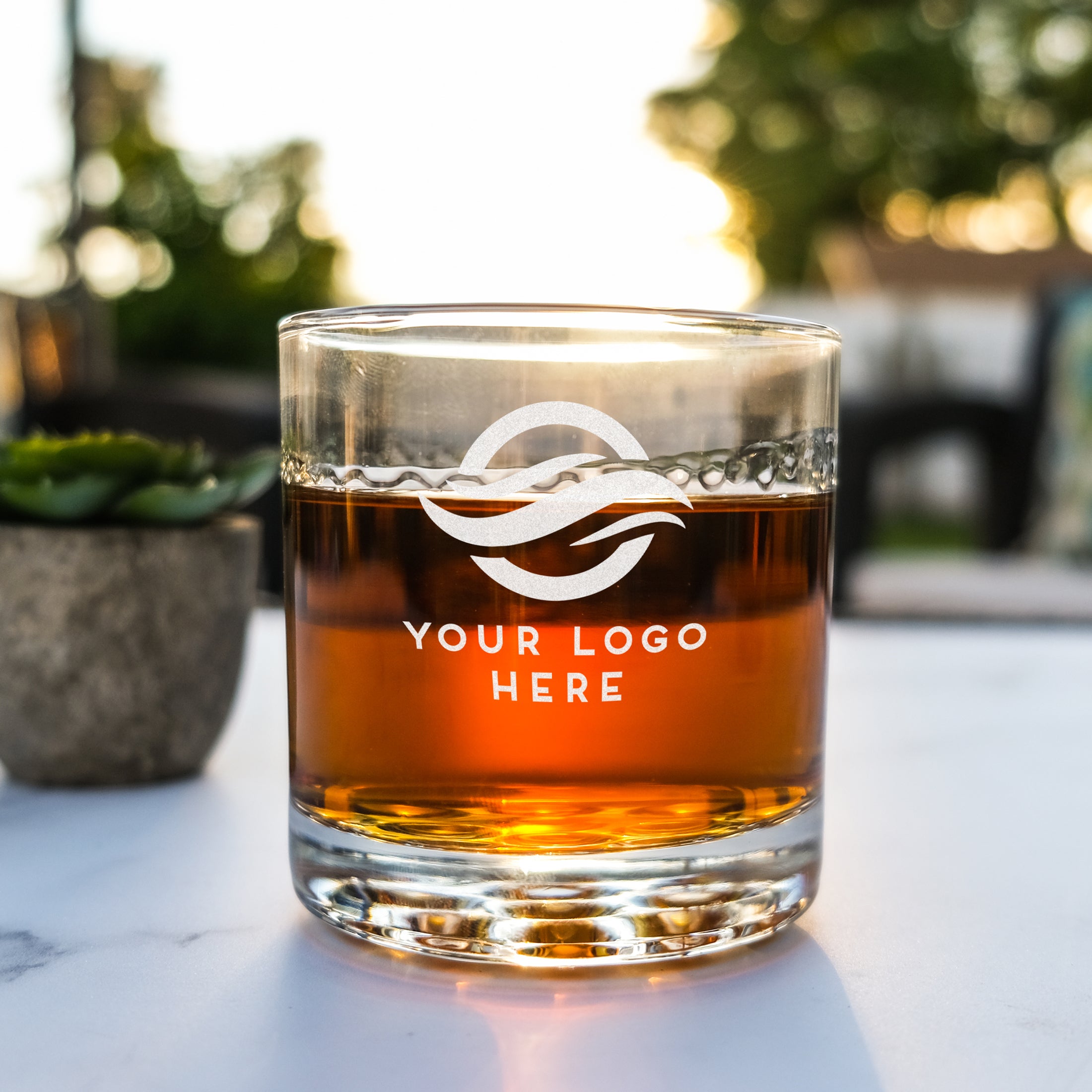 Whiskey Glasses with Engraved Custom Logo – Design: LOGO